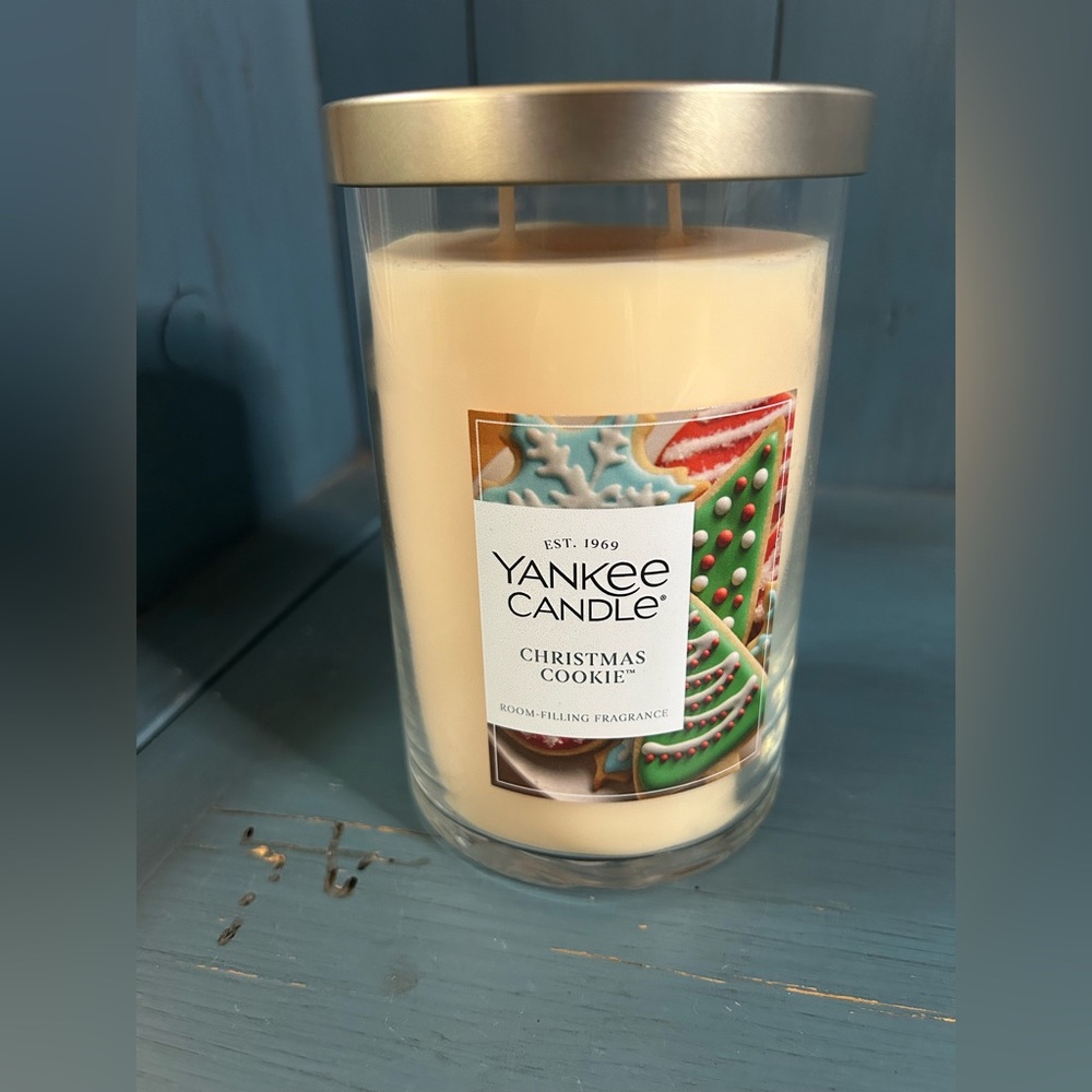 Yankee Candle Cream Christmas Cookie Candle | 20 Oz.
